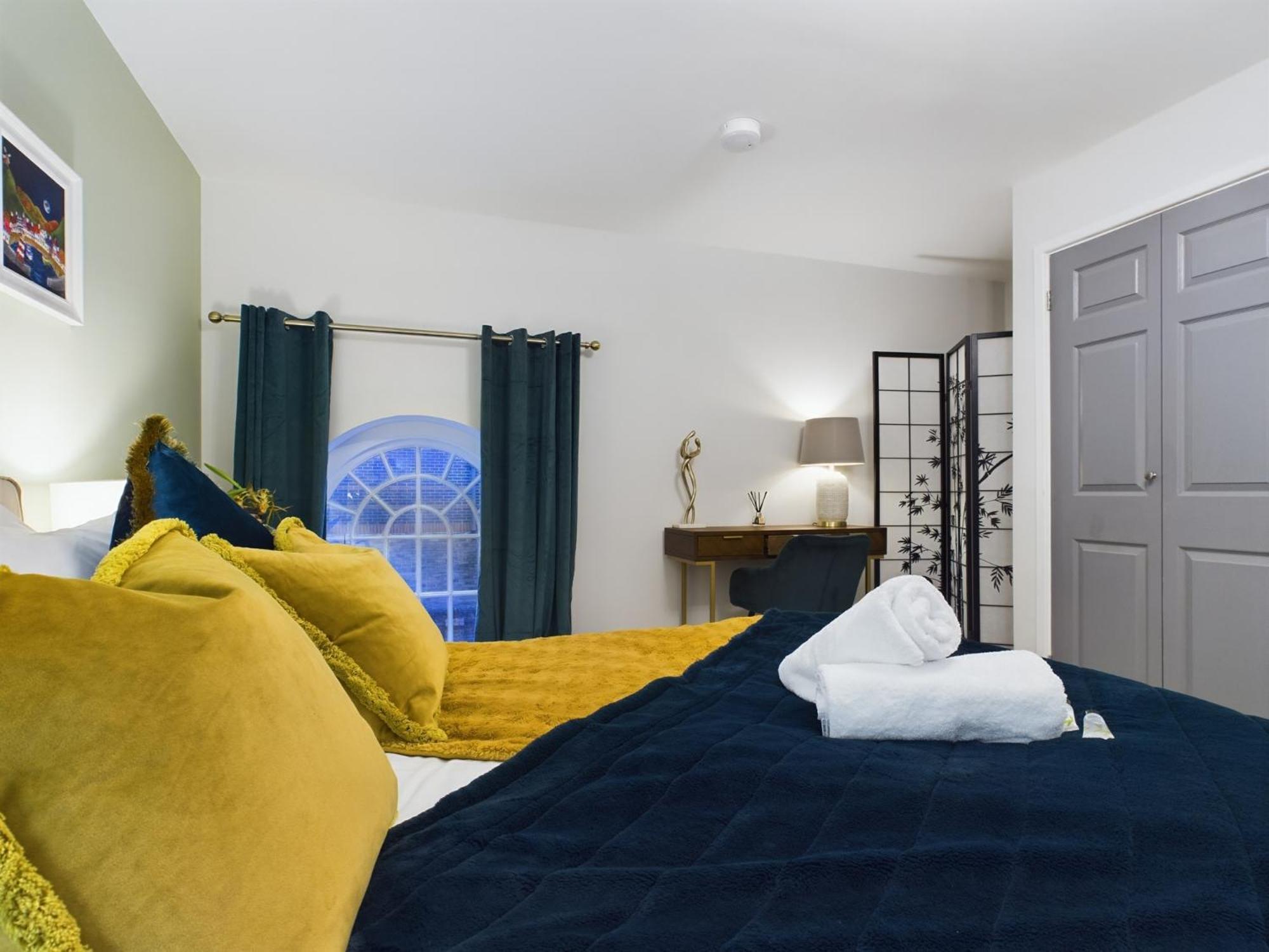 Modern Duplex Central Free Parking Wi-Fi Appartement Cheltenham Buitenkant foto